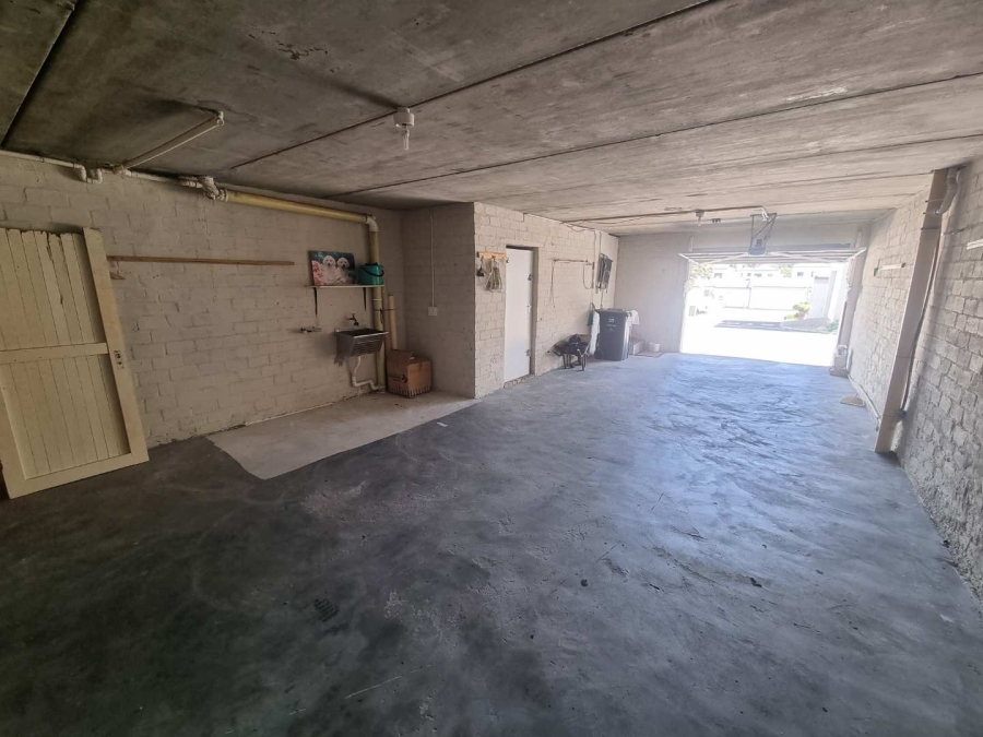 To Let 3 Bedroom Property for Rent in Big Bay Western Cape